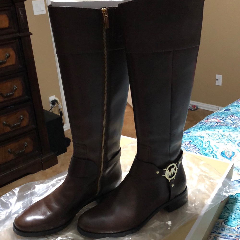 MK mocha boots
